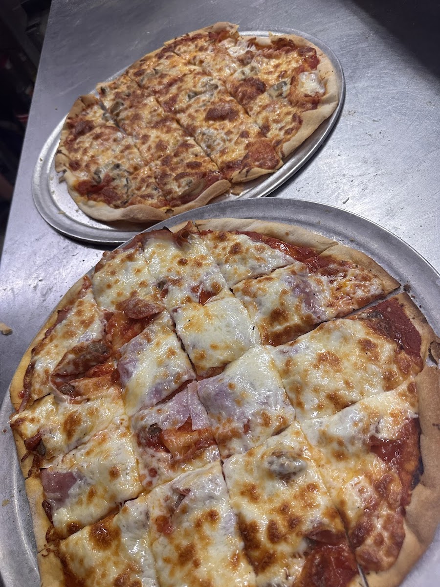 Charlie & Millie's Pizza House